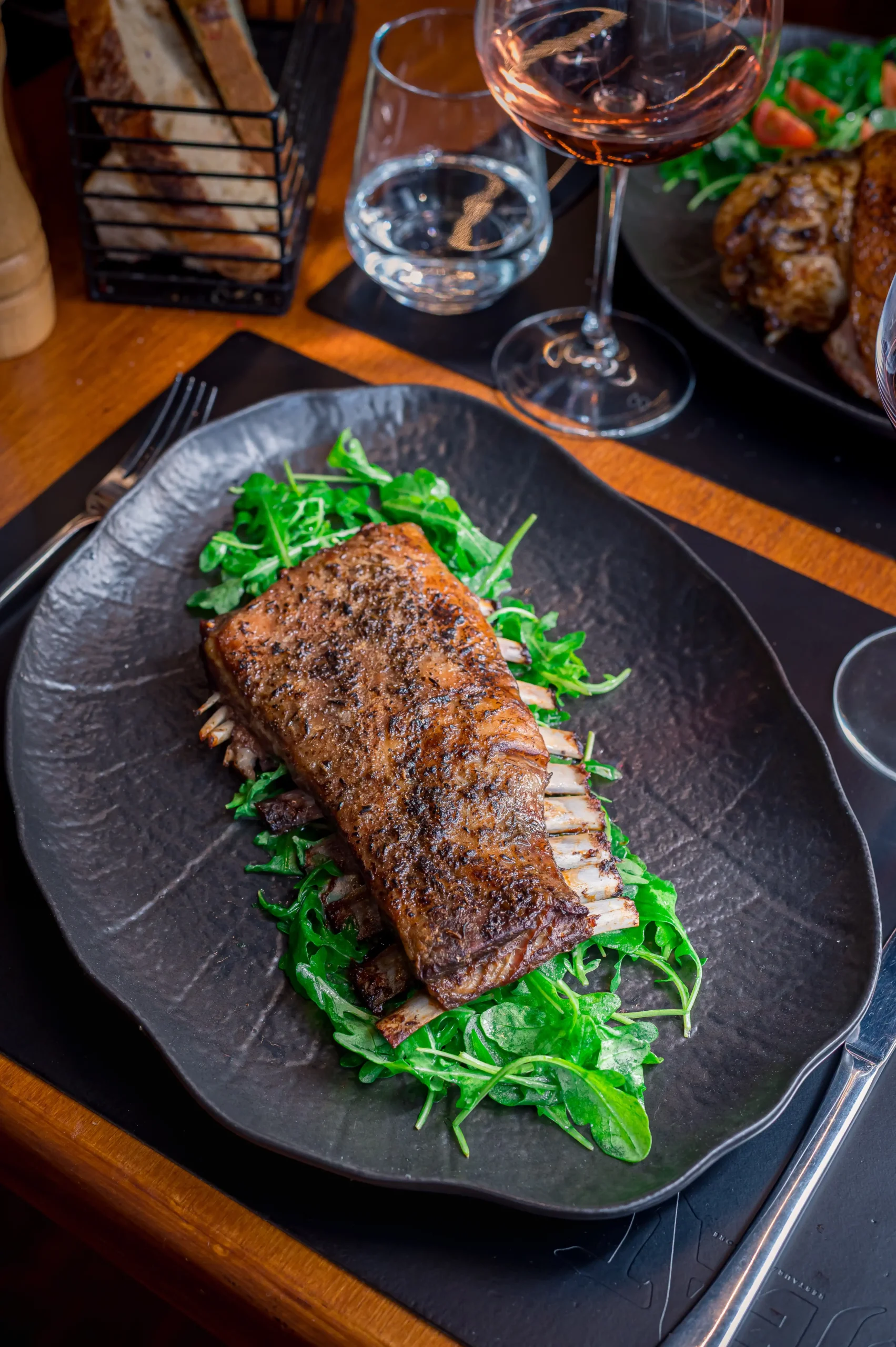 restaurant cu specific romanesc